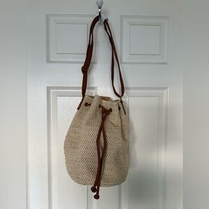 Straw cross body bucket bag